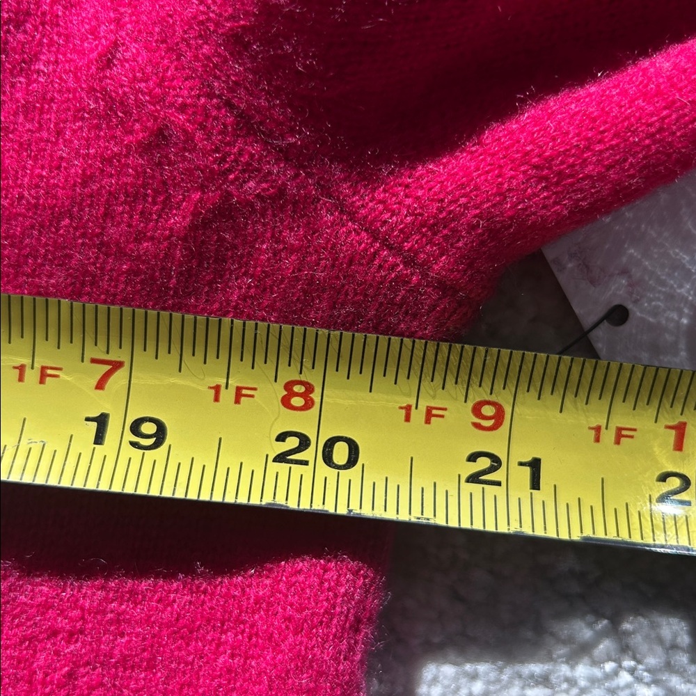V-Neck Lightweight Sweater in Raspberry - Picture 10 of 10